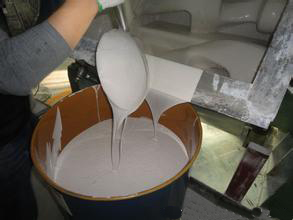 耐低溫模具硅膠能耐低溫多少度？