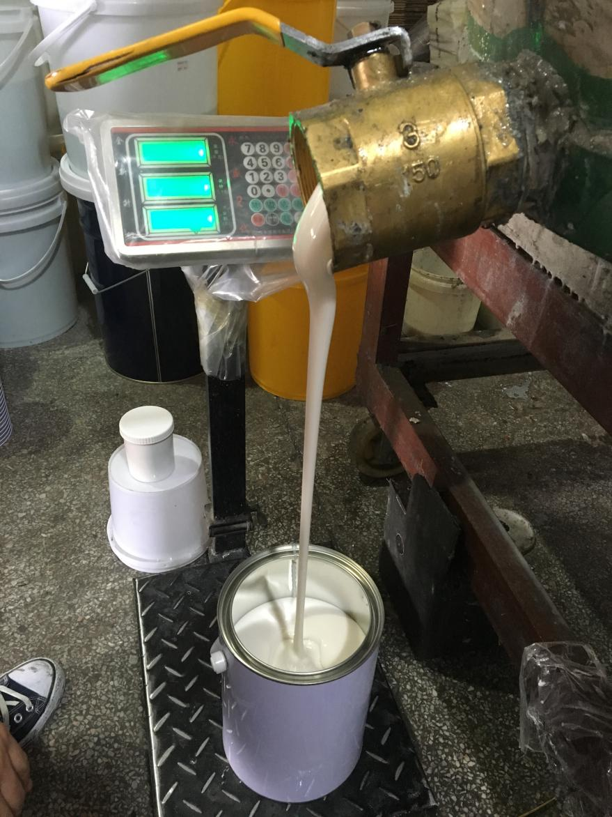 液態(tài)硅膠產(chǎn)品出現(xiàn)流紋路的原因是什么？